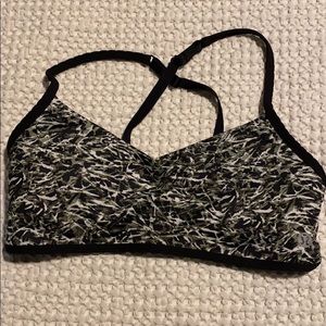 Lululemon sports bra